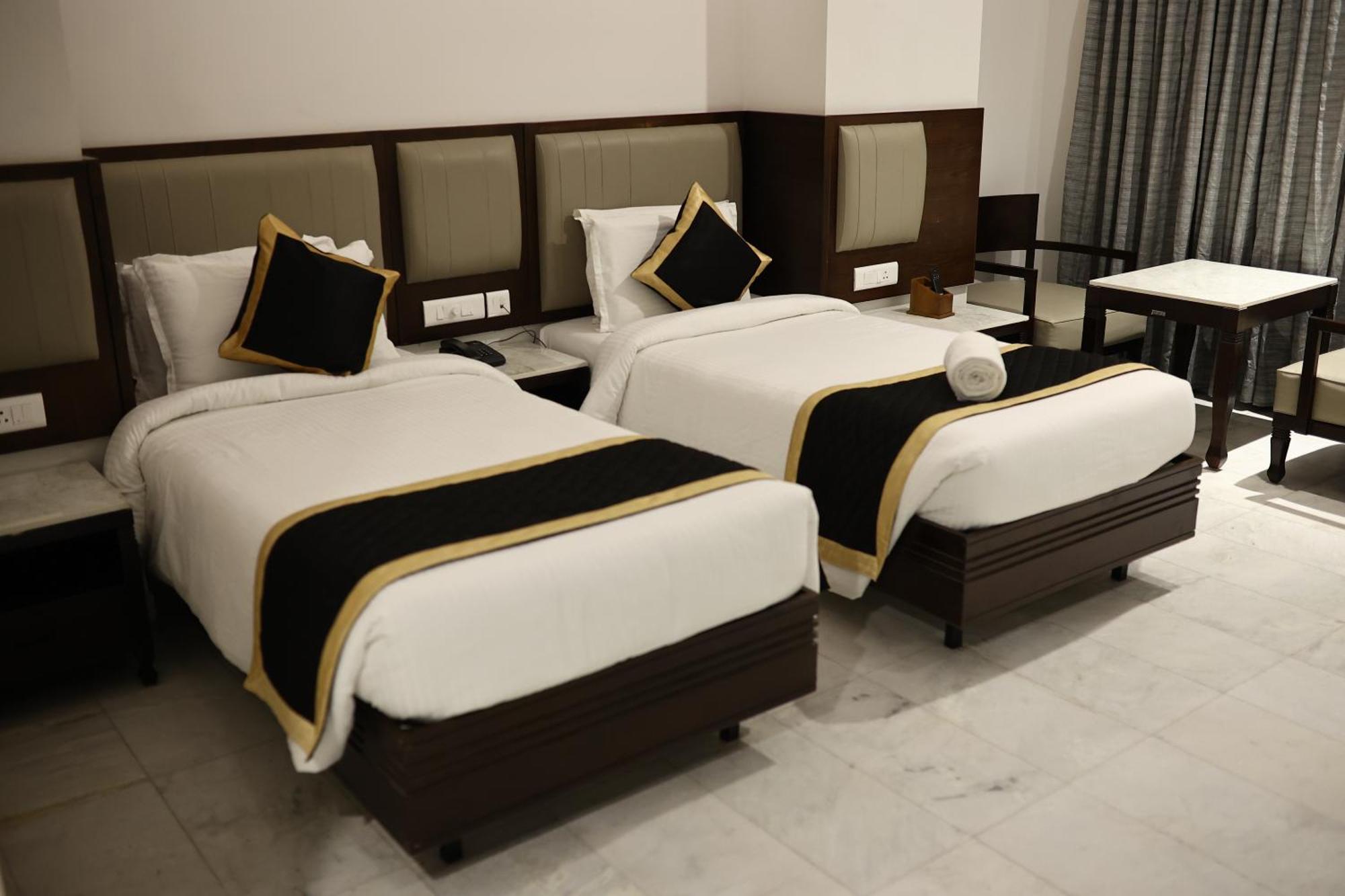 Hotel Saratharajans 马杜赖 外观 照片