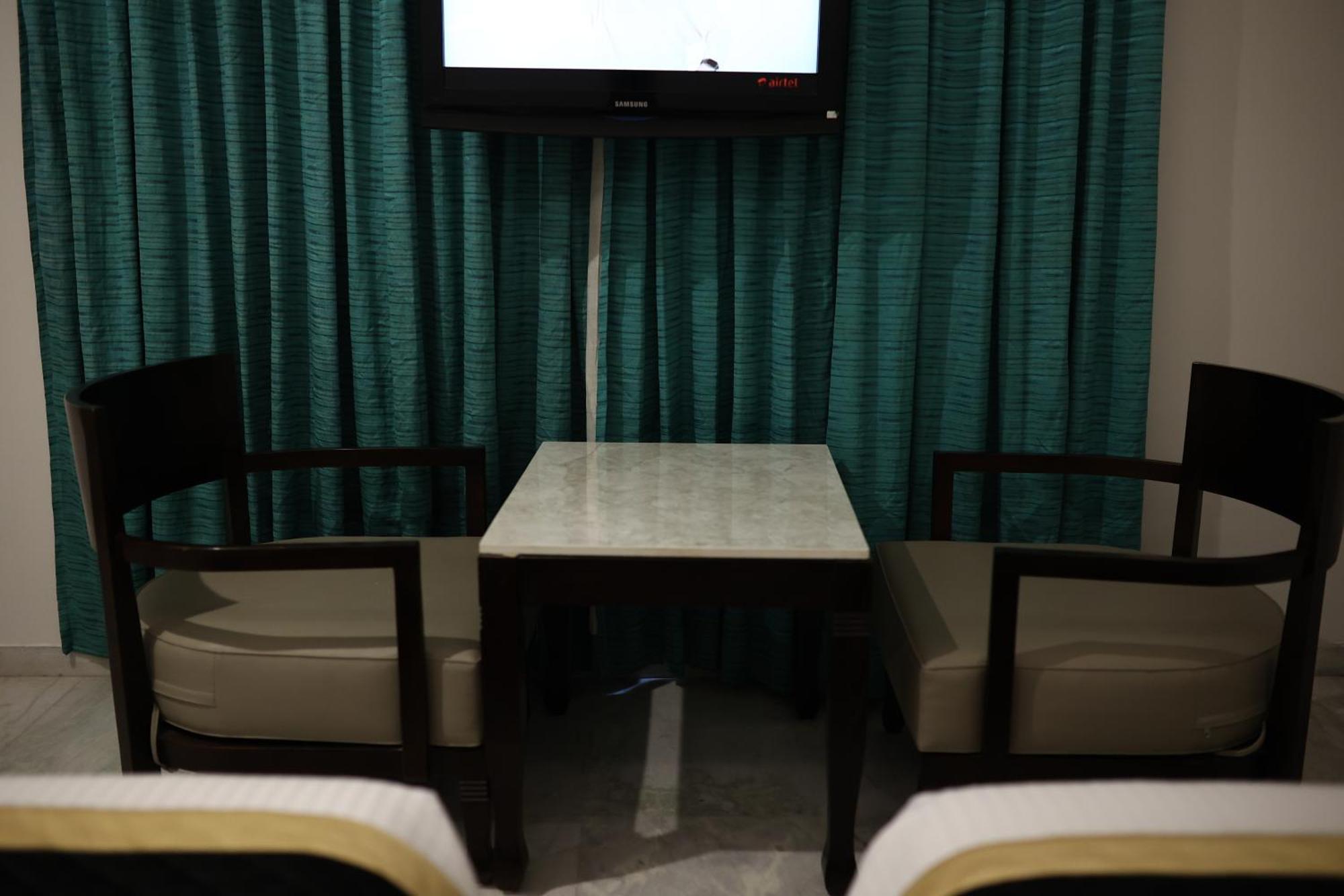 Hotel Saratharajans 马杜赖 外观 照片