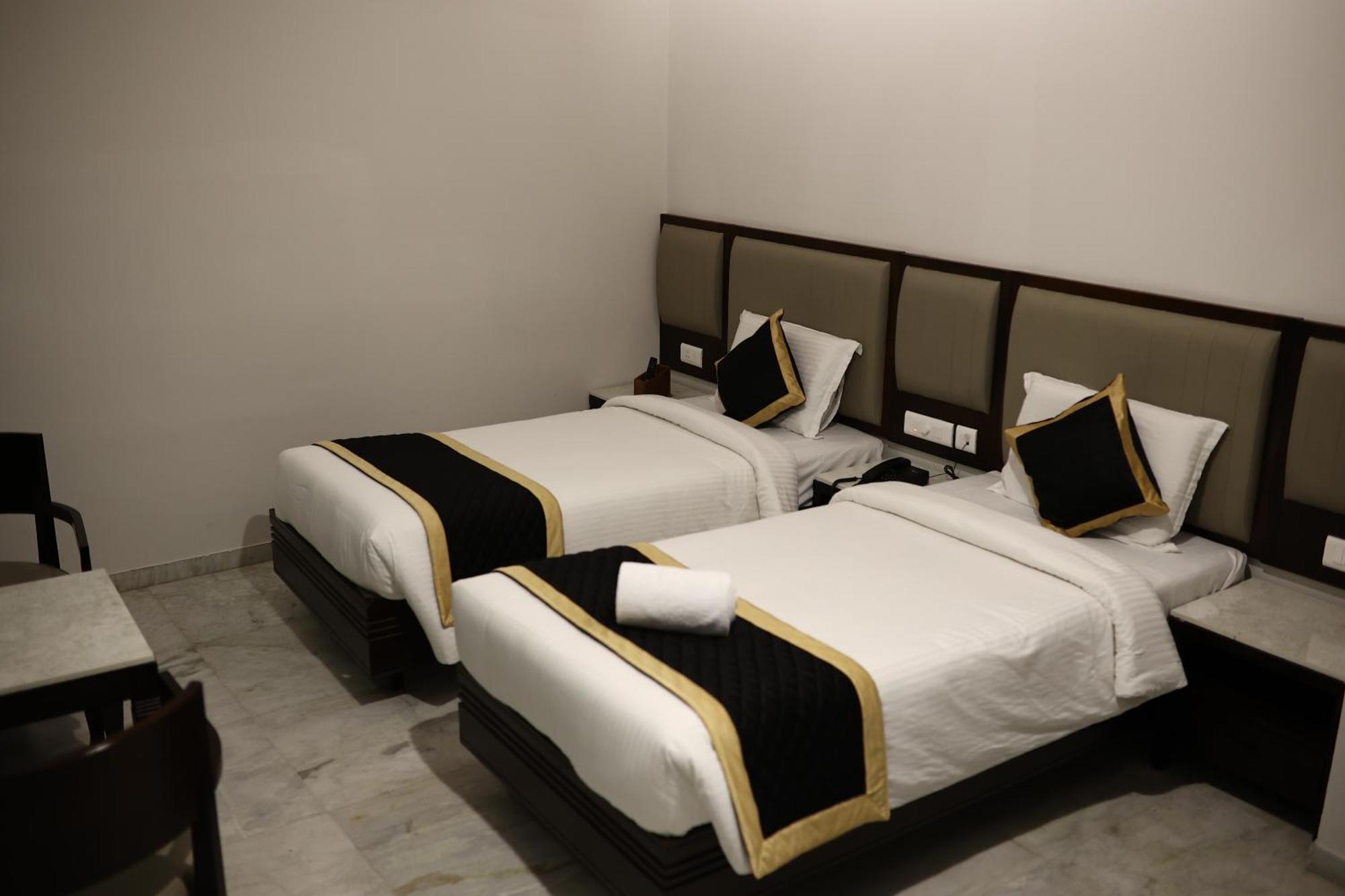 Hotel Saratharajans 马杜赖 外观 照片