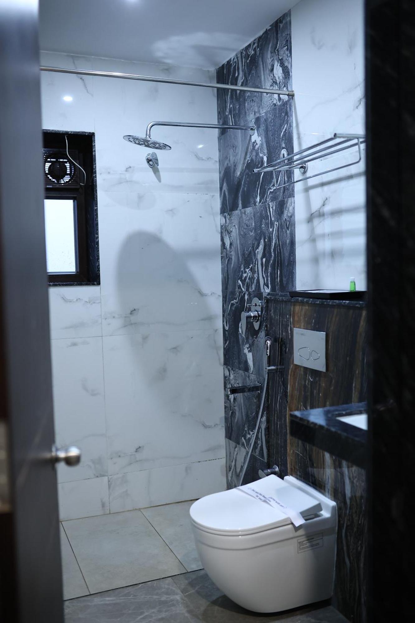 Hotel Saratharajans 马杜赖 外观 照片